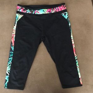 Fabletics Tropical Capri